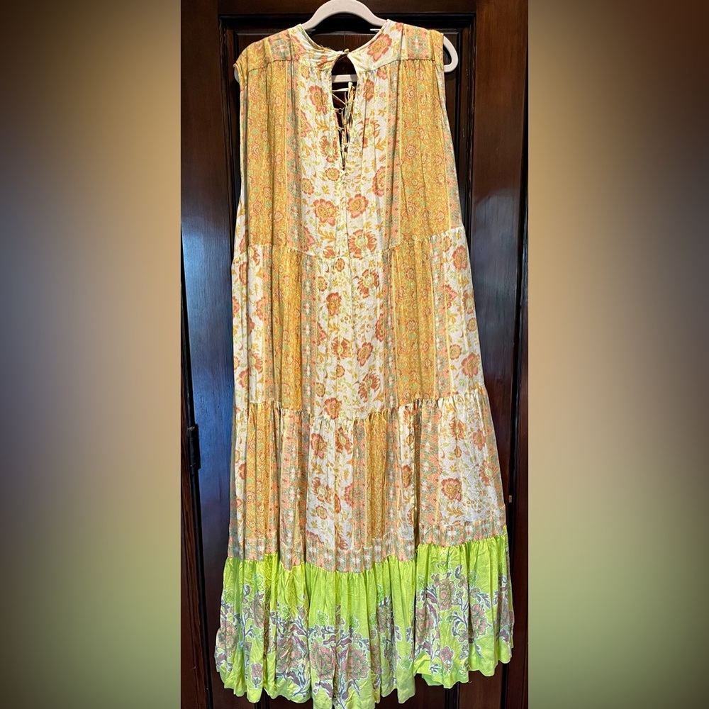 Free People Hanalei Bay Maxi Flowy
Tiered Dress Size Large